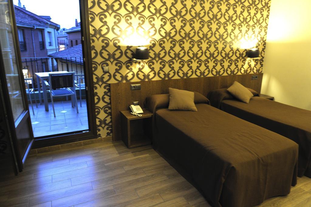 Le Petit Leon Hotel Bagian luar foto